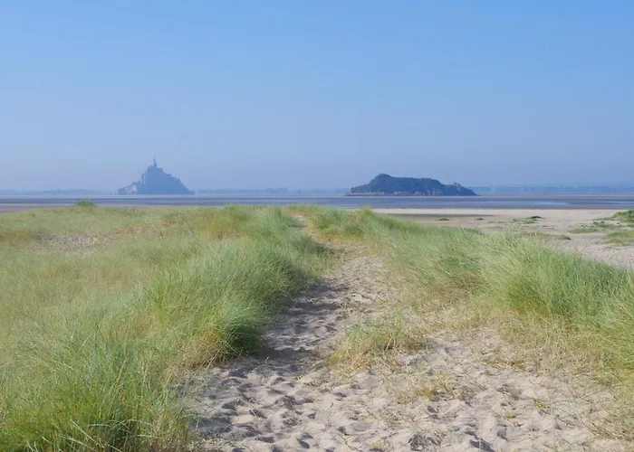Charmante Maison De Pecheur En Baie Du Mont Saint Michel
