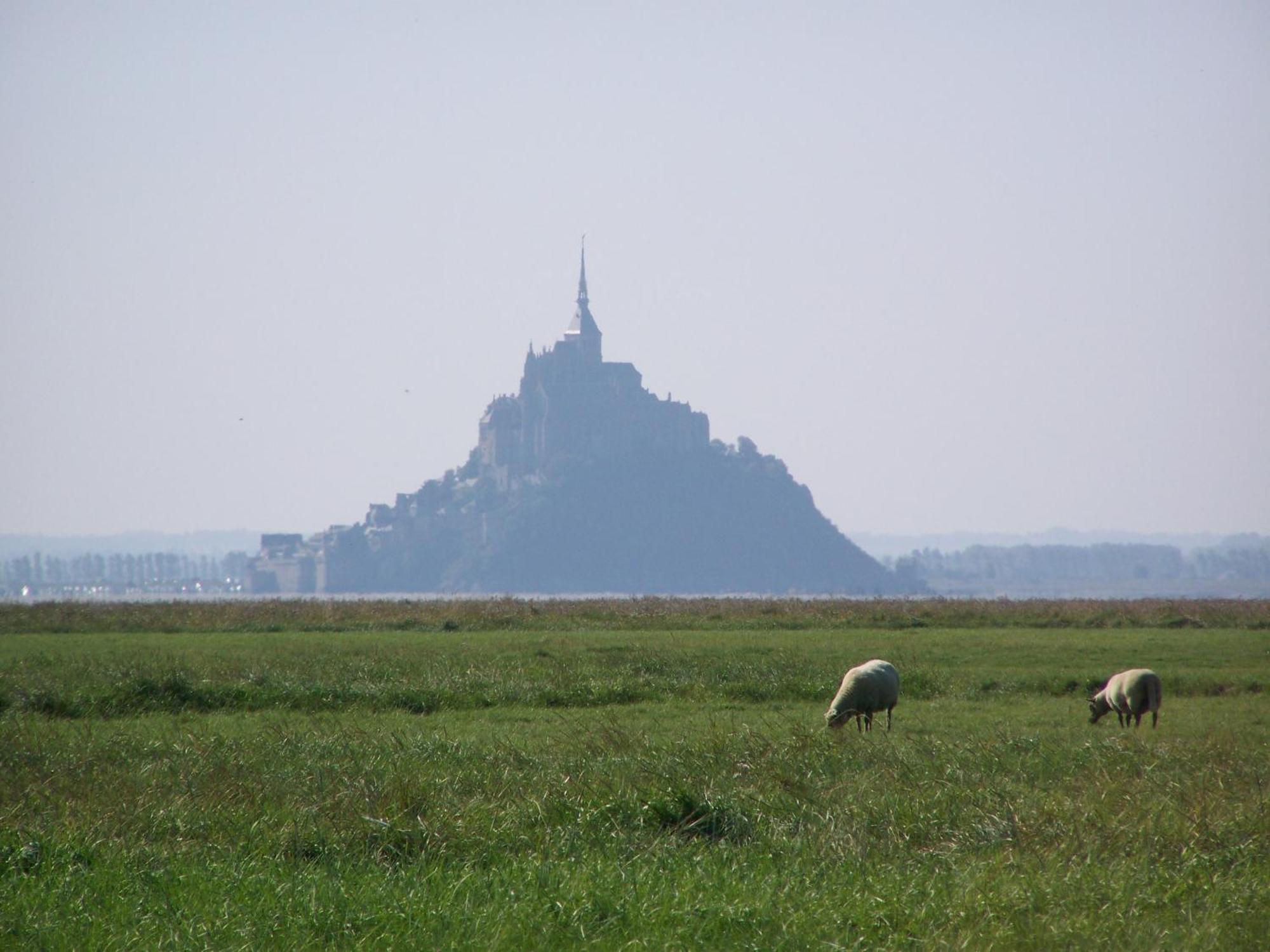 Holiday home Charmante Maison De Pecheur En Baie Du Mont Saint Michel *